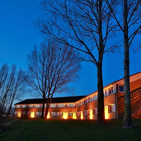 Western Hotel 4*
