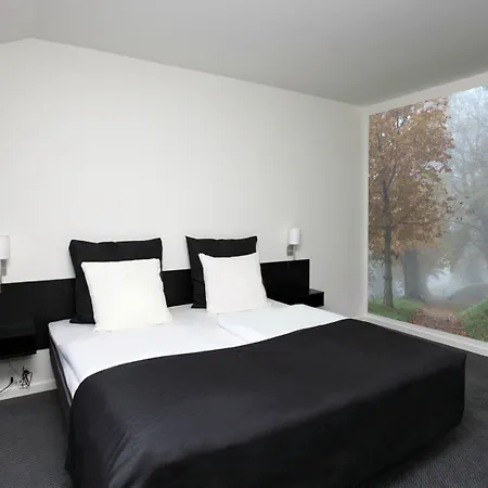 Отель Western 4*